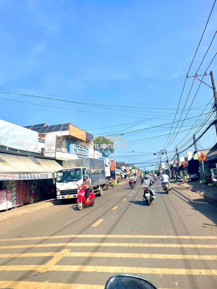 Bán đất xây dãy trọ, mặt tiền đường nhựa 10m, nhìn sang kcn dầu giây