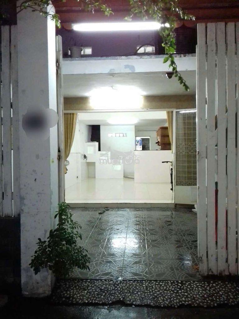 Cho thuê nhà hẻm xe hơi 275/ quang trung p10 gò vấp còn mới