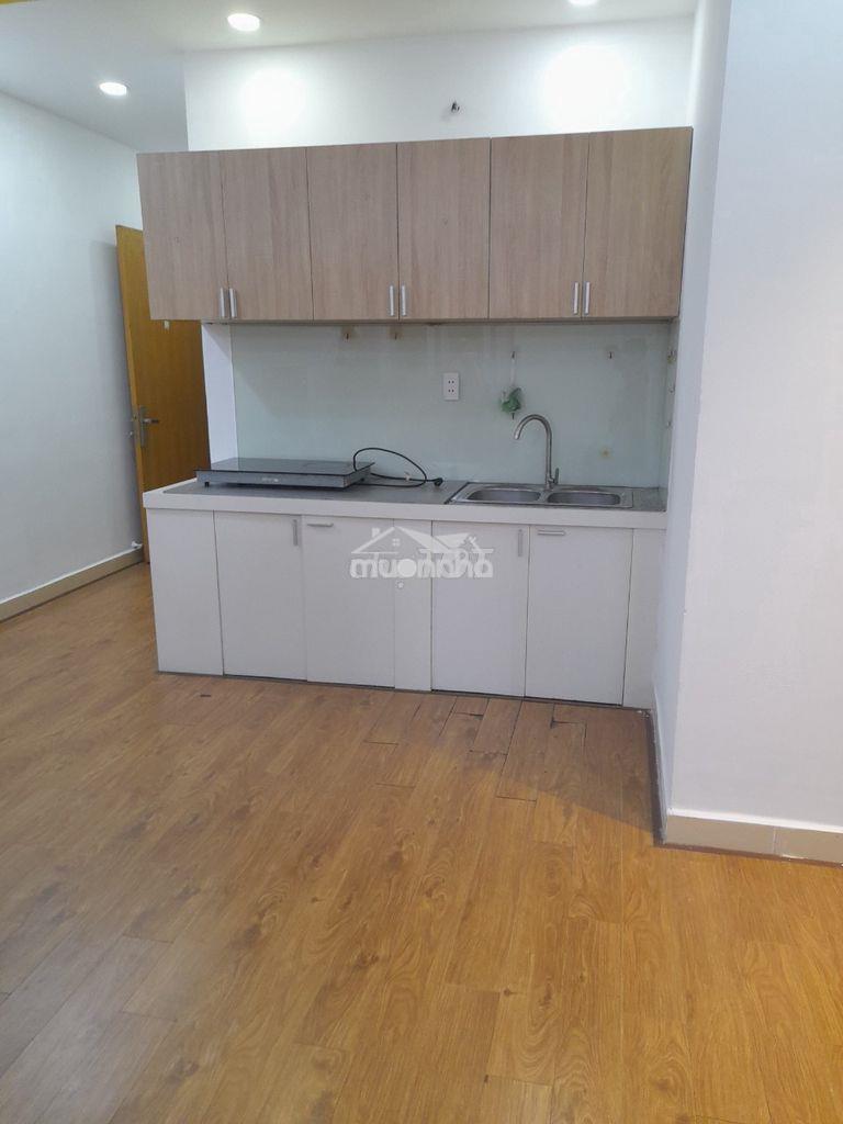 Cho thuê đầu t7 ở căn hộ cc 8x đầm sen căn 1pn, 1wc 7tr/tháng