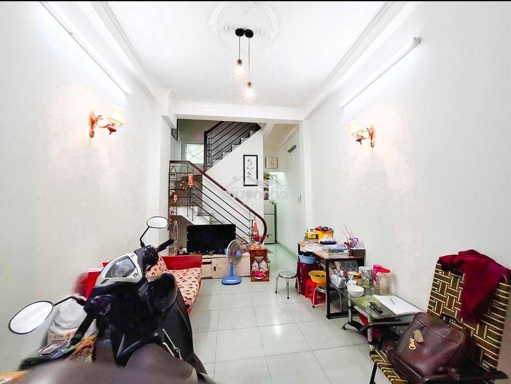 373 lý thường kiệt, p9 tân bình 30m2 nhà 4 tầng có 5 pn chủ hạ 5.48 tỷ - 2
