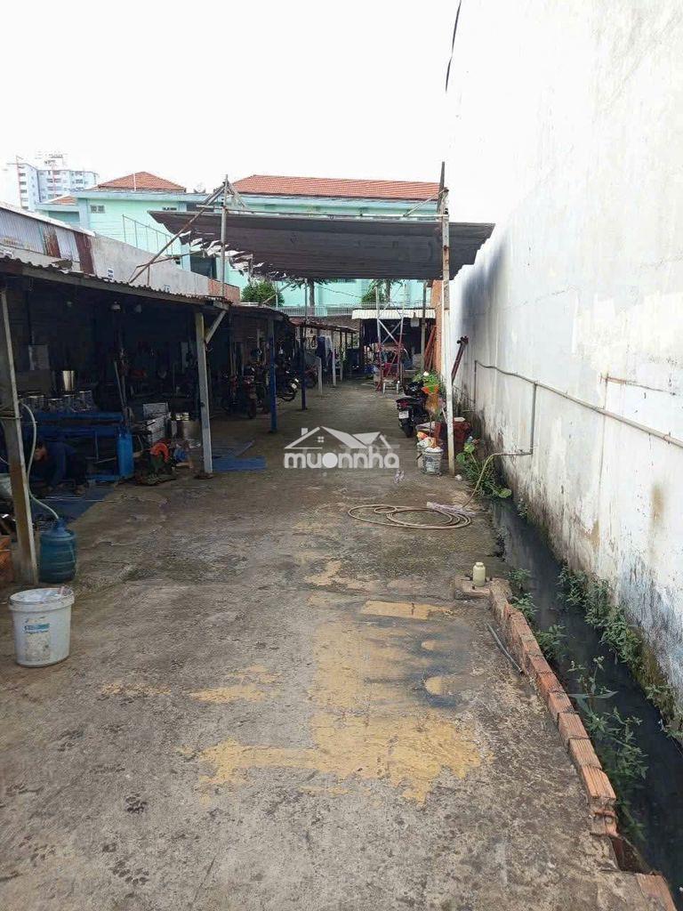 Cho thuê đất - 18tr5 - ngang 13m dài 46m- làm kho xưởng, bãi đậu xe - 3