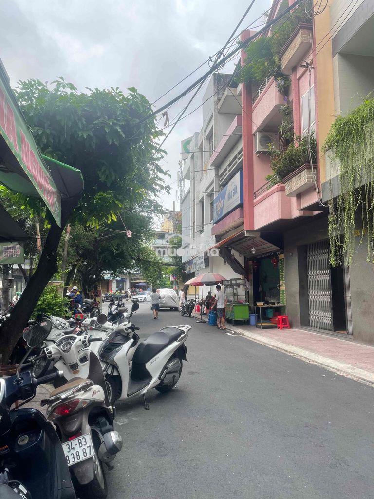 Bán nhà đường trương công định-khu bàu cát,dt 4,2x26m,1 trệt,3 lầu. - 2