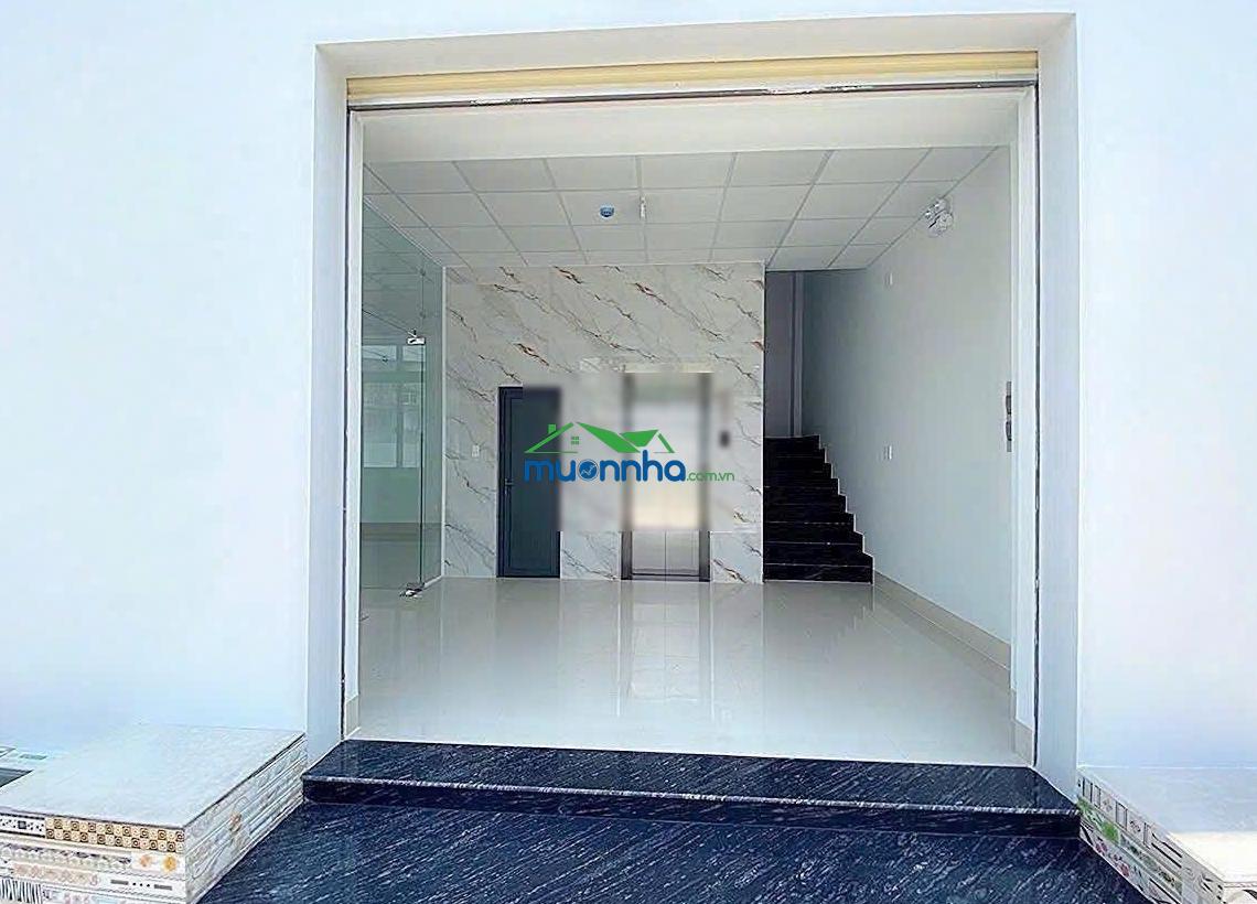 Mặt tiền đại lộ bình dương ngay phố ngân hàng 6 tầng sân rộng 450m2 có pccc, thang máy