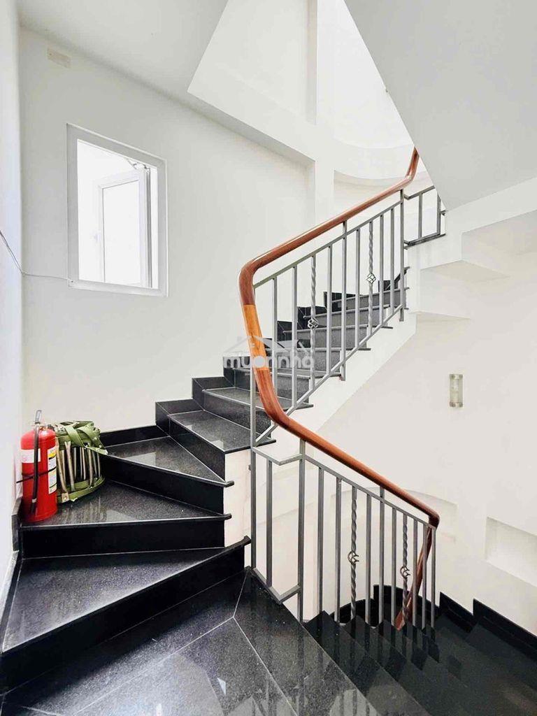 Bán nhà quận 1 - 5 tầng full nội thất - gần hoàng sa - 40m2 chỉ 7,9 ty - 3