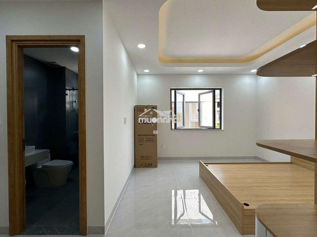 Studio cửa sổ/bancong ngay hoàng quốc việt-phú mỹ hưng - crescent mall - 2