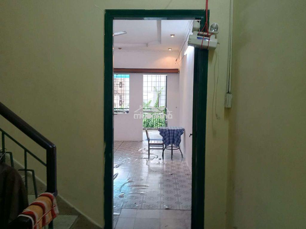 Gần sân bay, chợ pvh,đhmôi trường. - 2