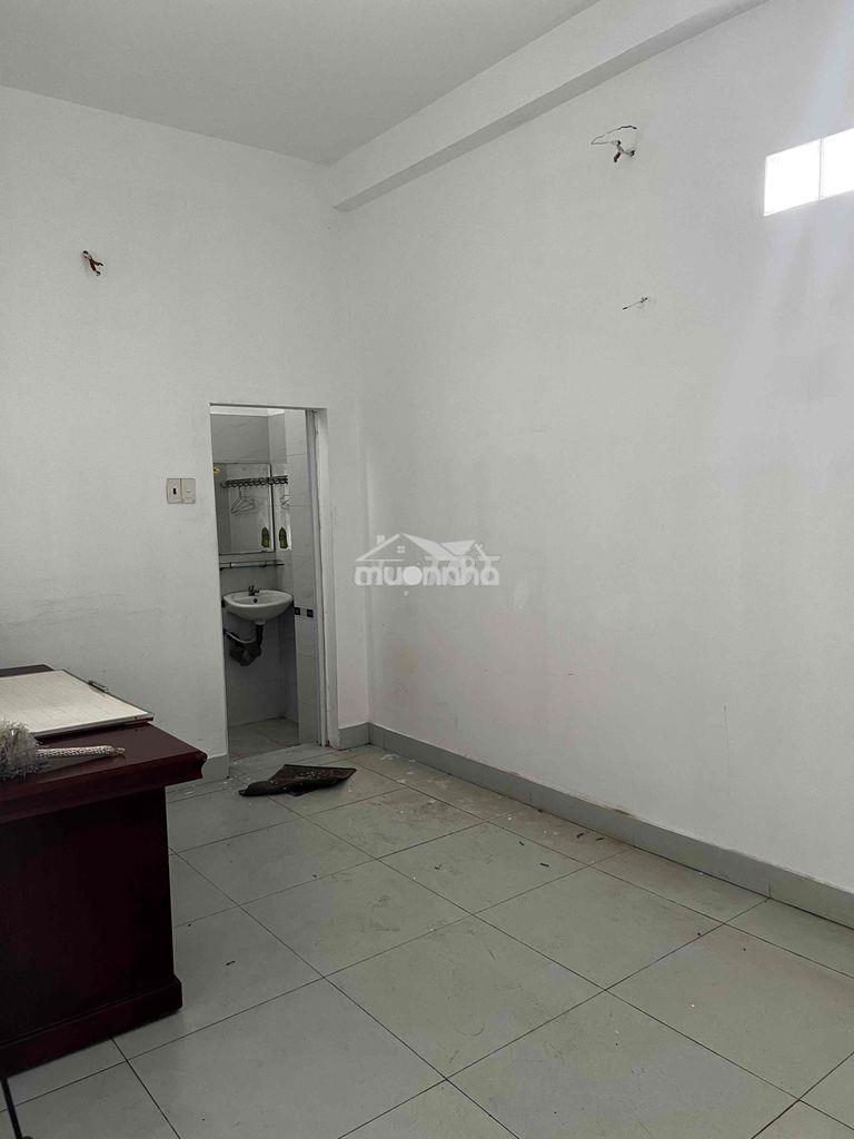 Cho thuê nhà mặt đường lê văn khương. 4m x 20m. 1 lầu. giá 16 triệu - 3