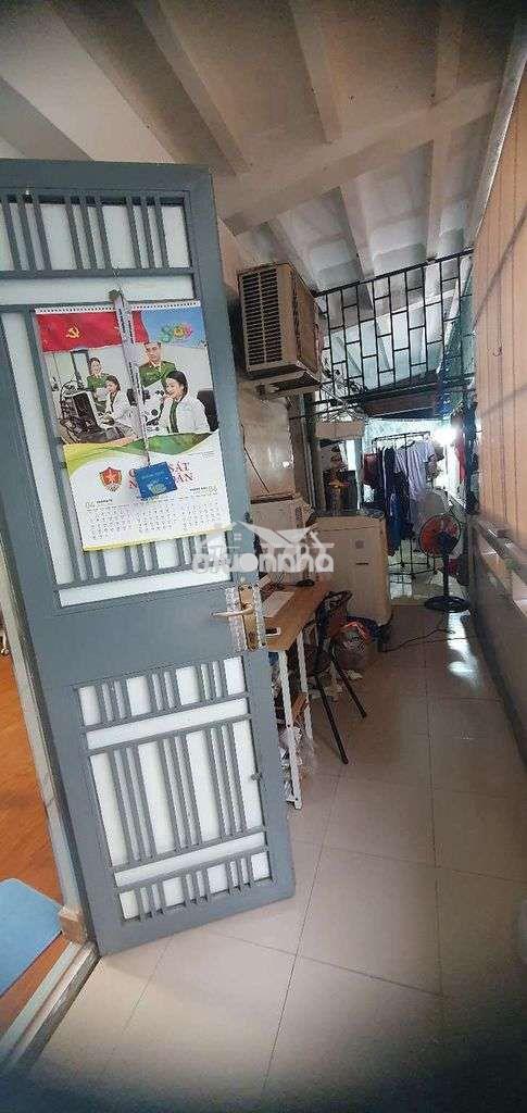 Bán căn hộ lê lợi, quận 1