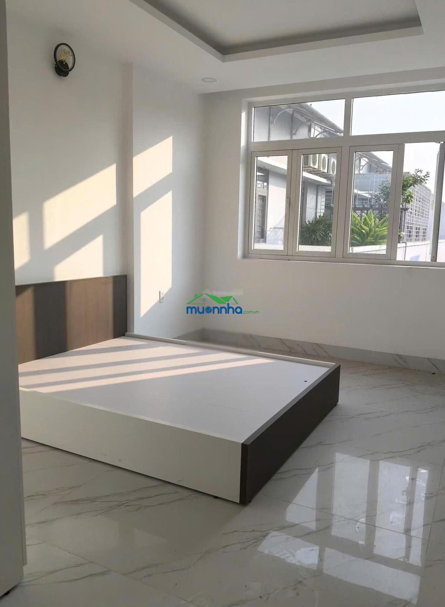 Cho thuê nhà tm dv phú mỹ 6*17 4pn, 4wc
