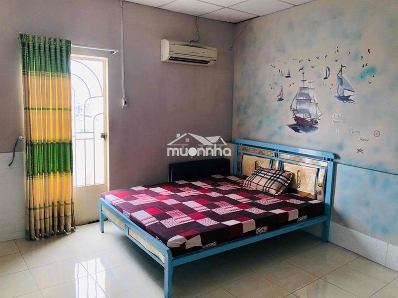 Phòng 20m2, ch có ban công.  full n.thất,  giờ tư do, ko chung chủ