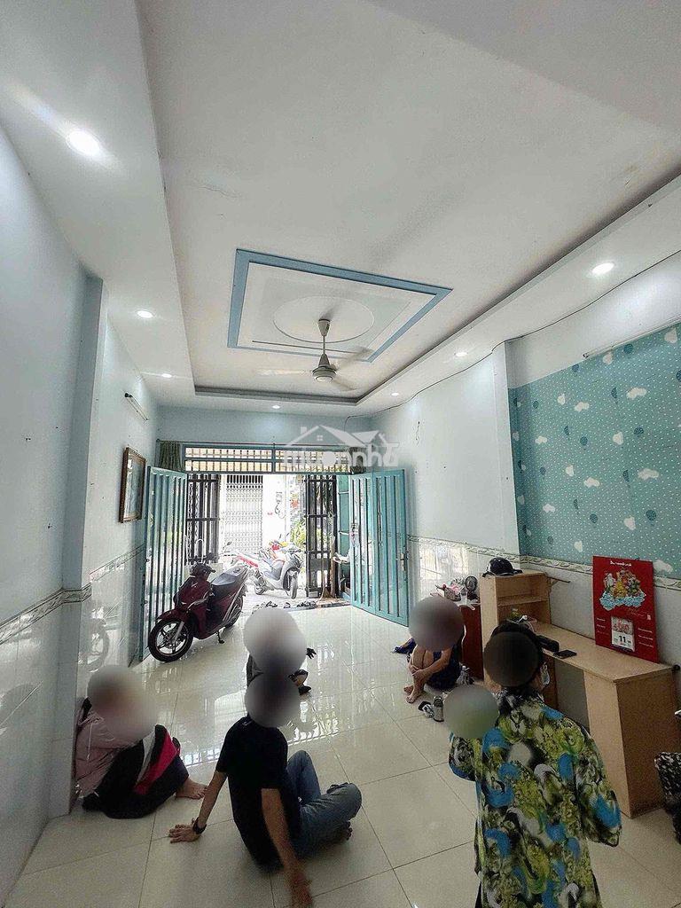 Nhà cho thuê nguyên căn 1 trệt 1 lầu 3 phòng ngủ.2 wc giá 7.2tr/th