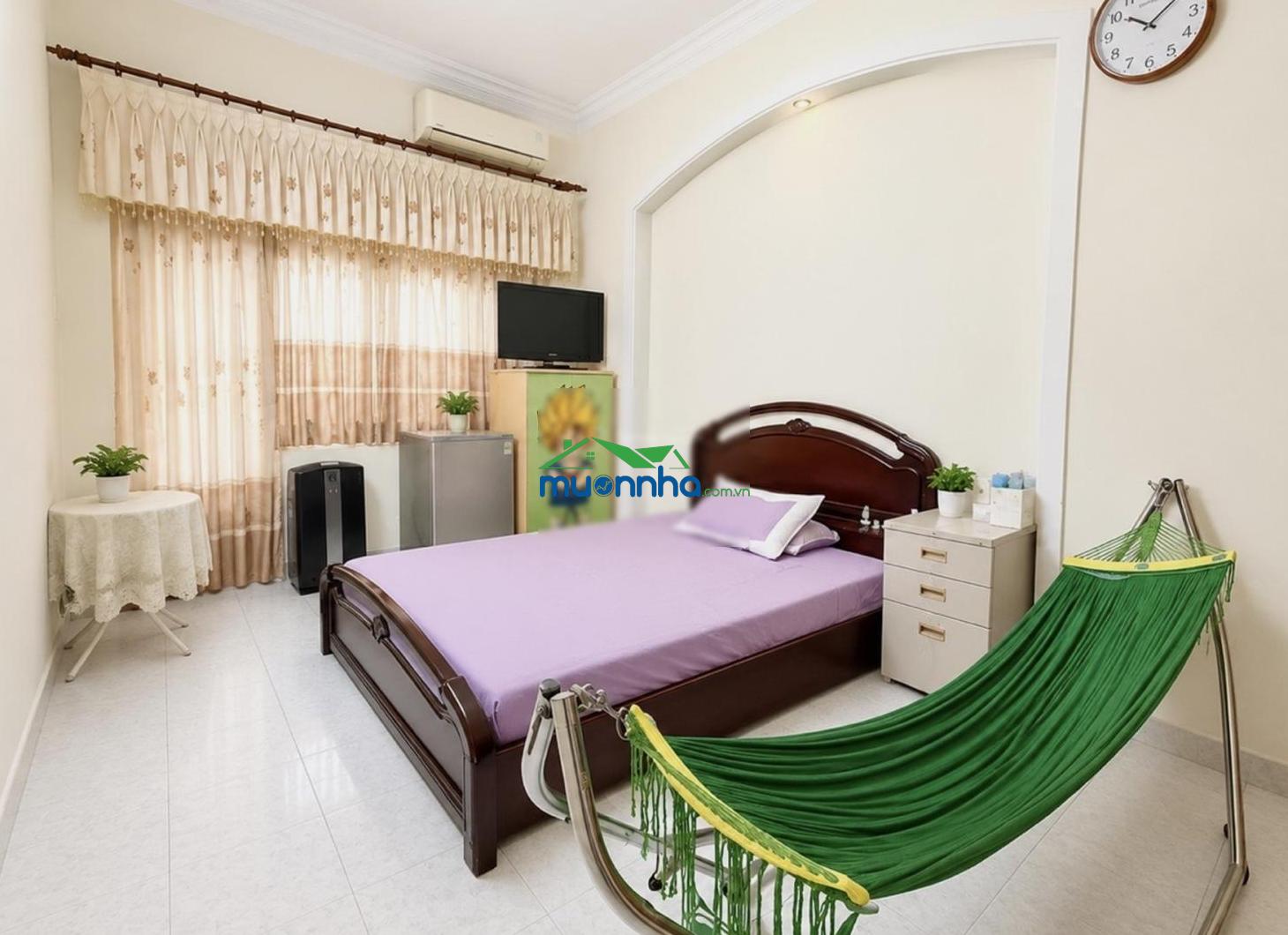 Hẻm xe tải 1 trục - 4 tầng đúc - 56m² - khu phố ẩm thực vạn kiếp - phan xích long - giáp quận 1 - 2