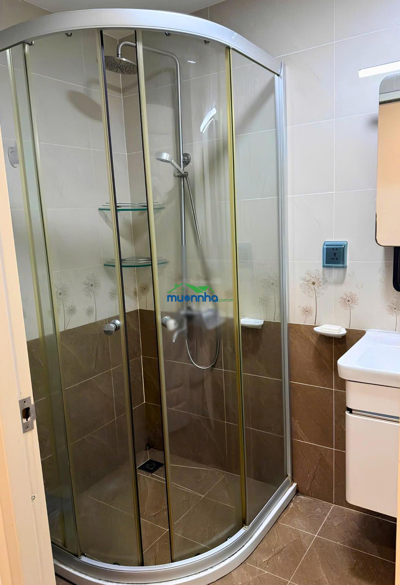 Tầng cao view đẹp 50m, 2pn, shr, vị trí cực đẹp, vay 80%, full nội thất, cho thuê 15tr/tháng