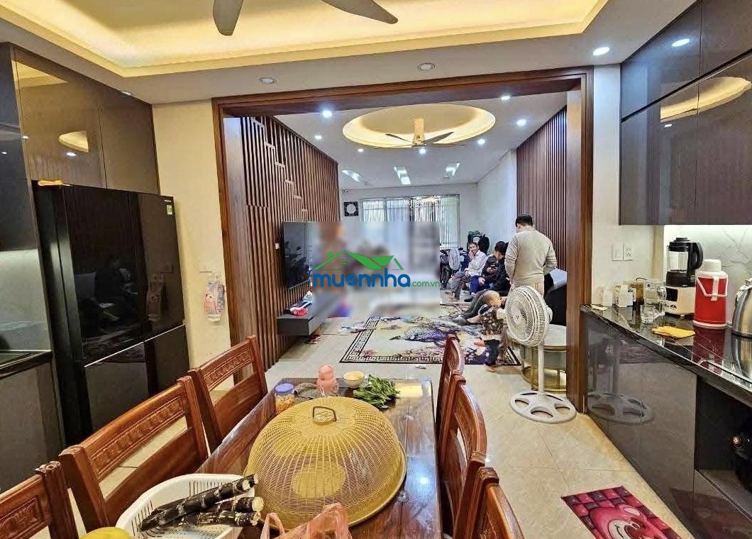Lâm văn bền quận 7 - chủ tặng lại toàn bộ nội thất - 4.2x16.3m - 6.6 tỷ - 2