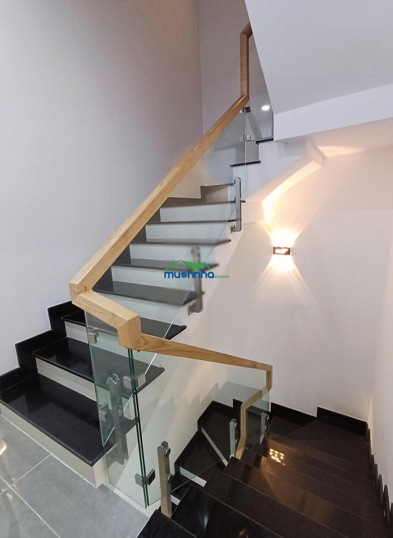 Tô hiệu, tân phú, 4 tầng btct,(4x13.5), đường nhựa 8m thông, tiện ở hoặc kinh doanh, nhỉnh 8 tỷ tl