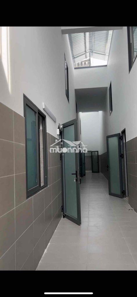 Giá cả đi đôi với chất lượng ạ  da bên em đang có phòng trọ mới xây 10 - 3