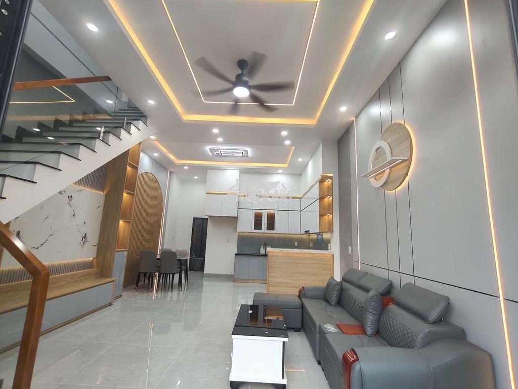 Nhà 1 trệt 2 lầu full nội thất hẻm 121 dx 006 vào 20m.gpxd cấp chính - 2