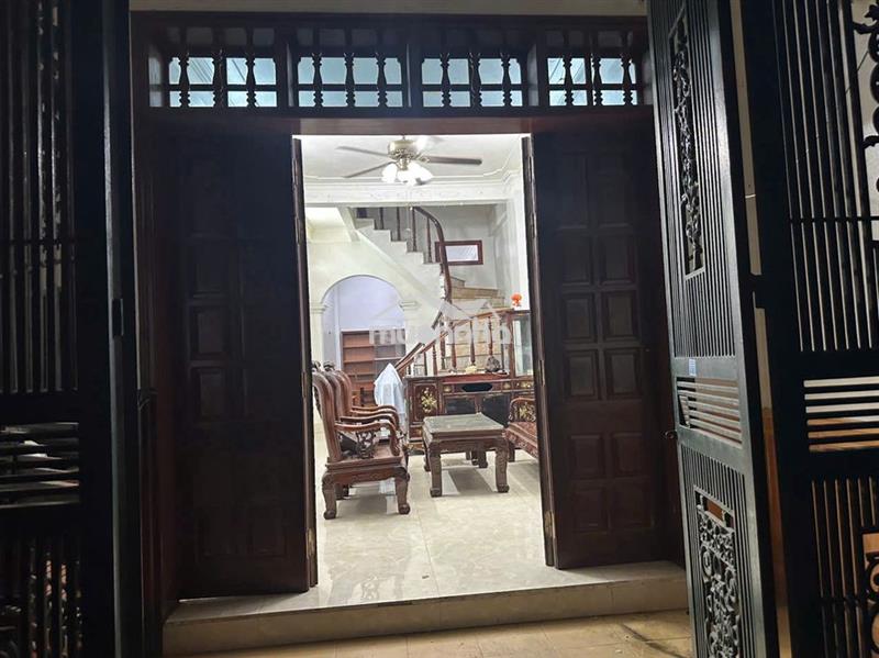 Cần cho thuê nhà số 20/1/ phúc tân, phường hồng hà, hà nội