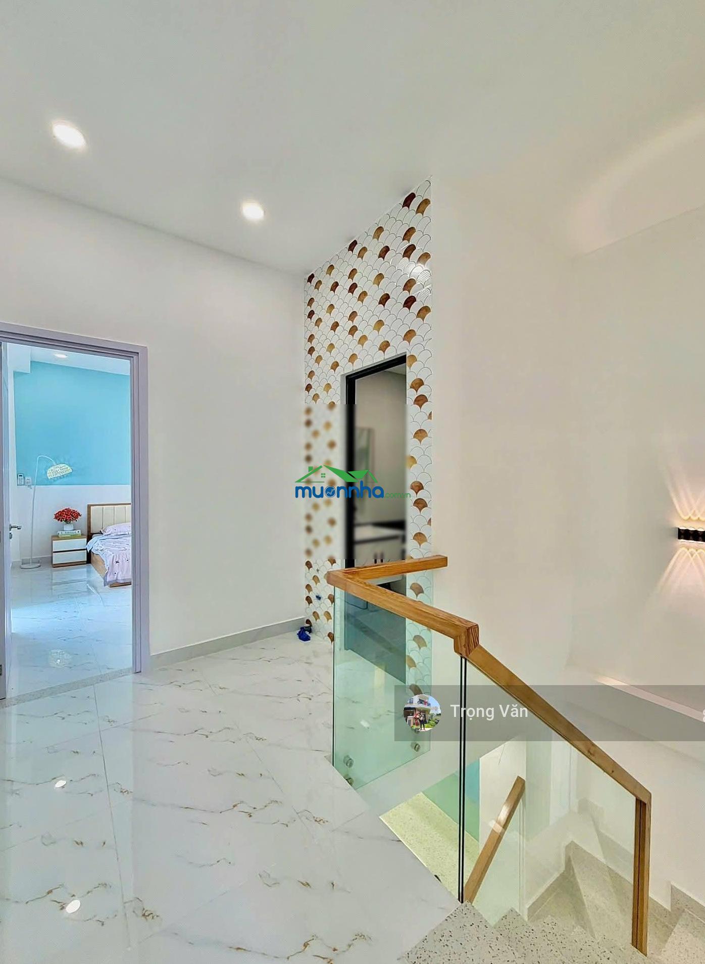 Chỉ 9,2 tỷ - sổ hồng 54,5m² - hẻm xe hơi thông thích quảng đức - nhà 2 mặt hẻm trước sau - 2