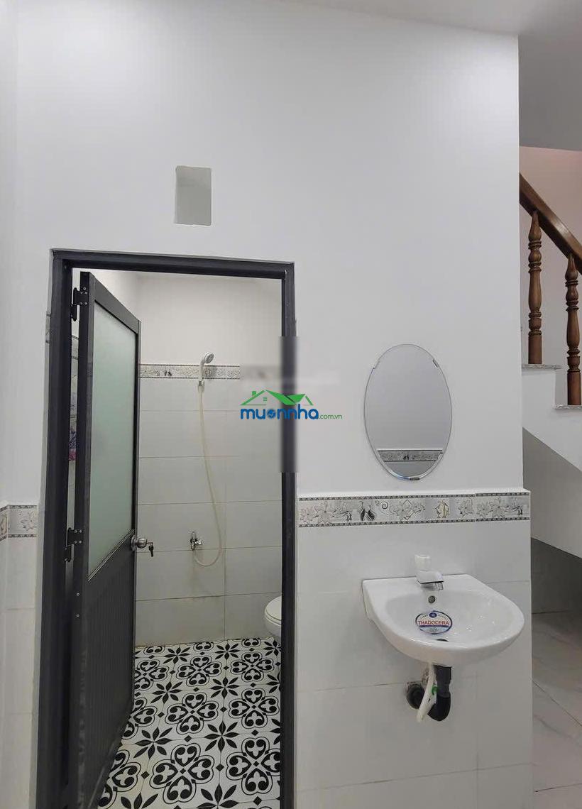 Kẹt tiền cần bán gấp nhà 1 trệt 1 lầu giá 750 triệu - 2