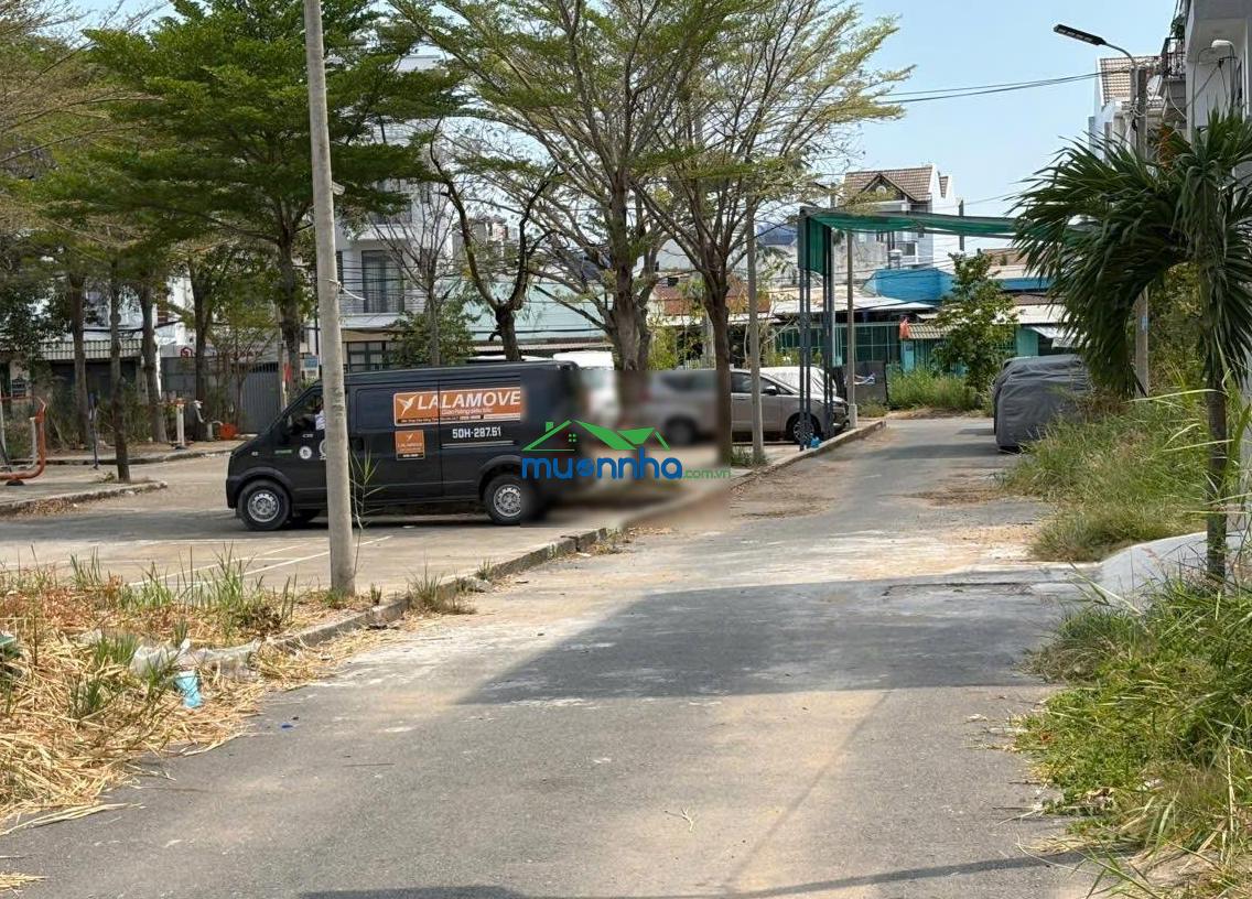 Bán nhà 3 lầu sân thượng 6m x 13,5m