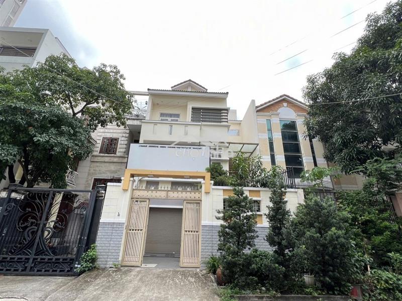 Villa đường lê văn sỹ diện tích: 8x20m trệt 2 lầu áp mái cho thuê