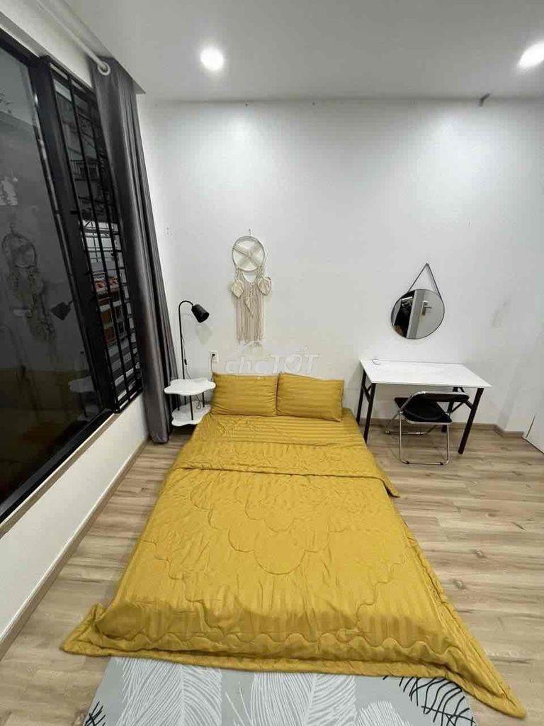 Phòng trọ 20m2 ngay ngã 4 phú nhuận,  có view cửa sổ lớn