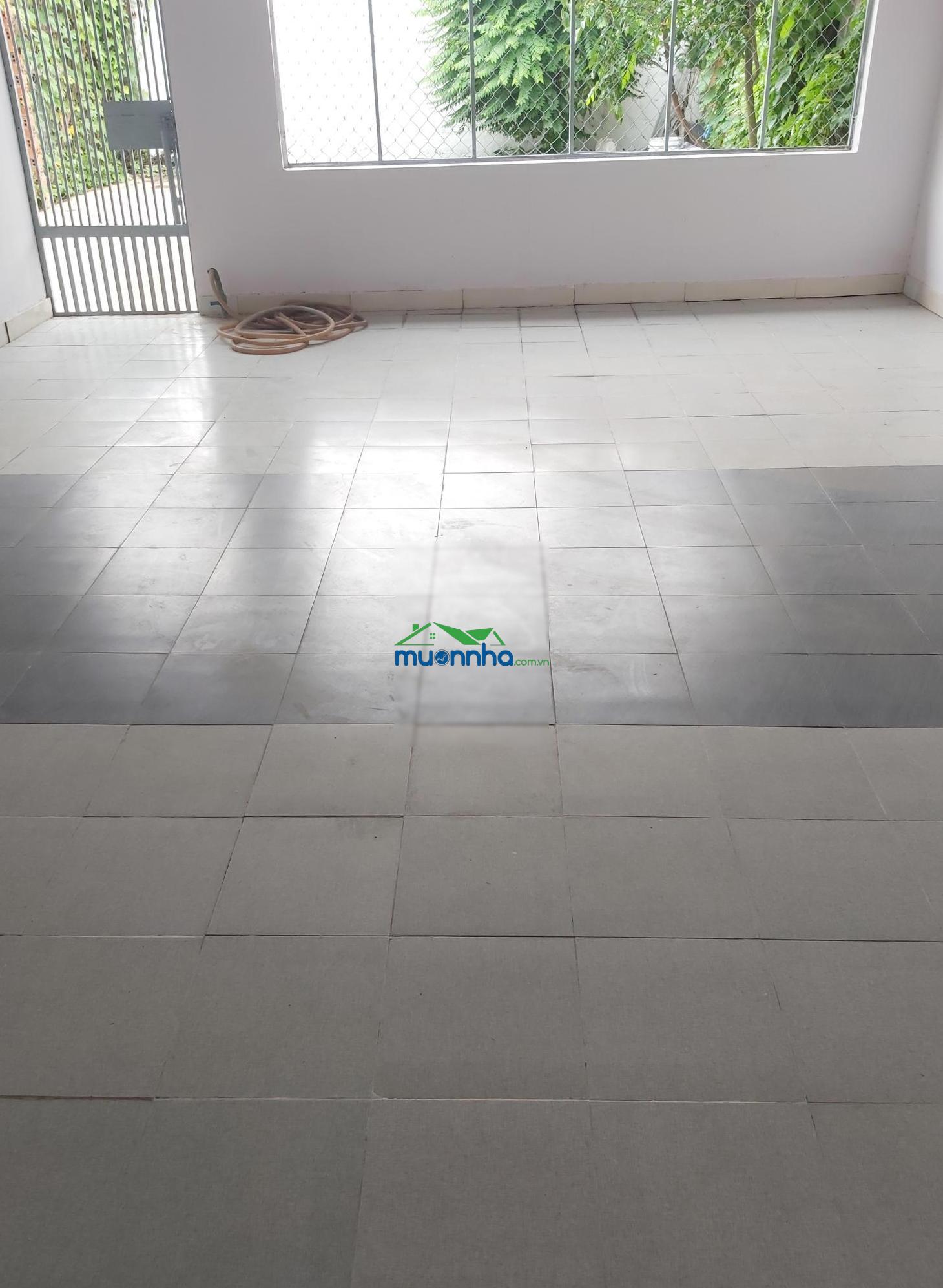 Nhà nguyễn bình, có sân đậu ô tô trong nhà, 3pn, 5,8m*22m, công nhận 127,3m2, giá 5,8tỷ, 0938 300 *** - 2
