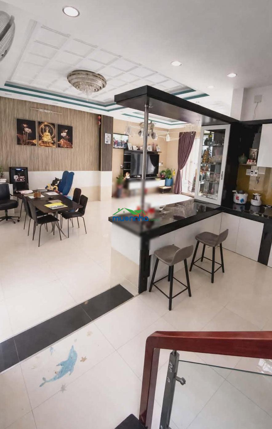 Nhà 3 tầng - nguyễn bình - có sân vườn, xe ô tô đậu trong nhà, 8,1m*11,4m - 4 pn - lh: 0938 300 *** - 4