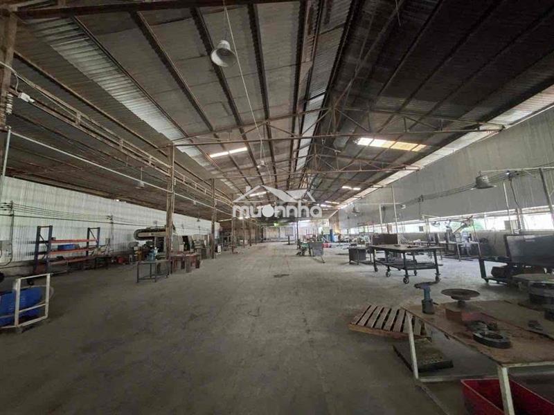 Cho thuê 4000m kho xưởng dĩ an giá rẻ