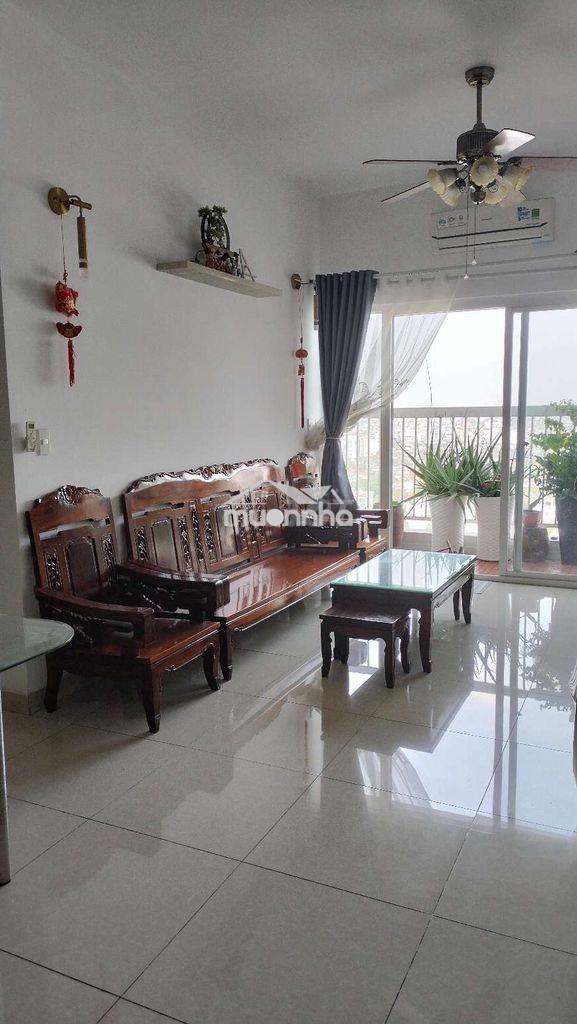 Bán căn hộ sổ hồng riêng