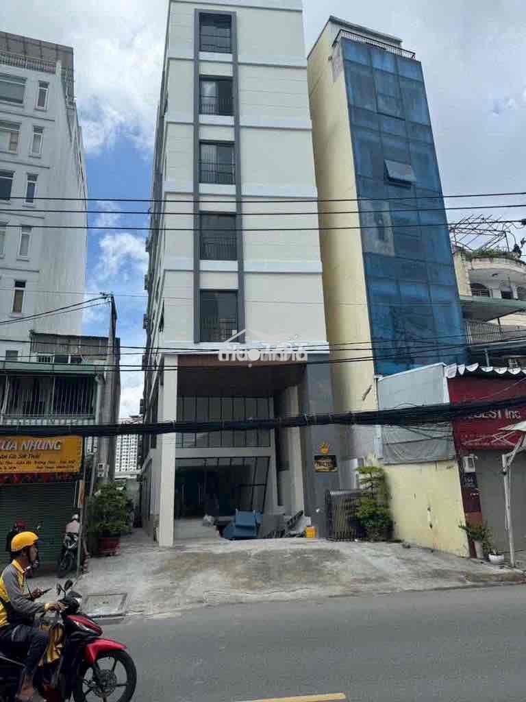 Mặt bằng ngay khu trường đại học - mặt tiền ung văn khiêm - hàng hiếm