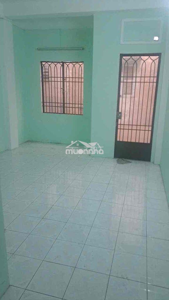 Nhà rộng rãi thông thoáng - trệt 1 lầu, nguyễn tri phương q10 - 4