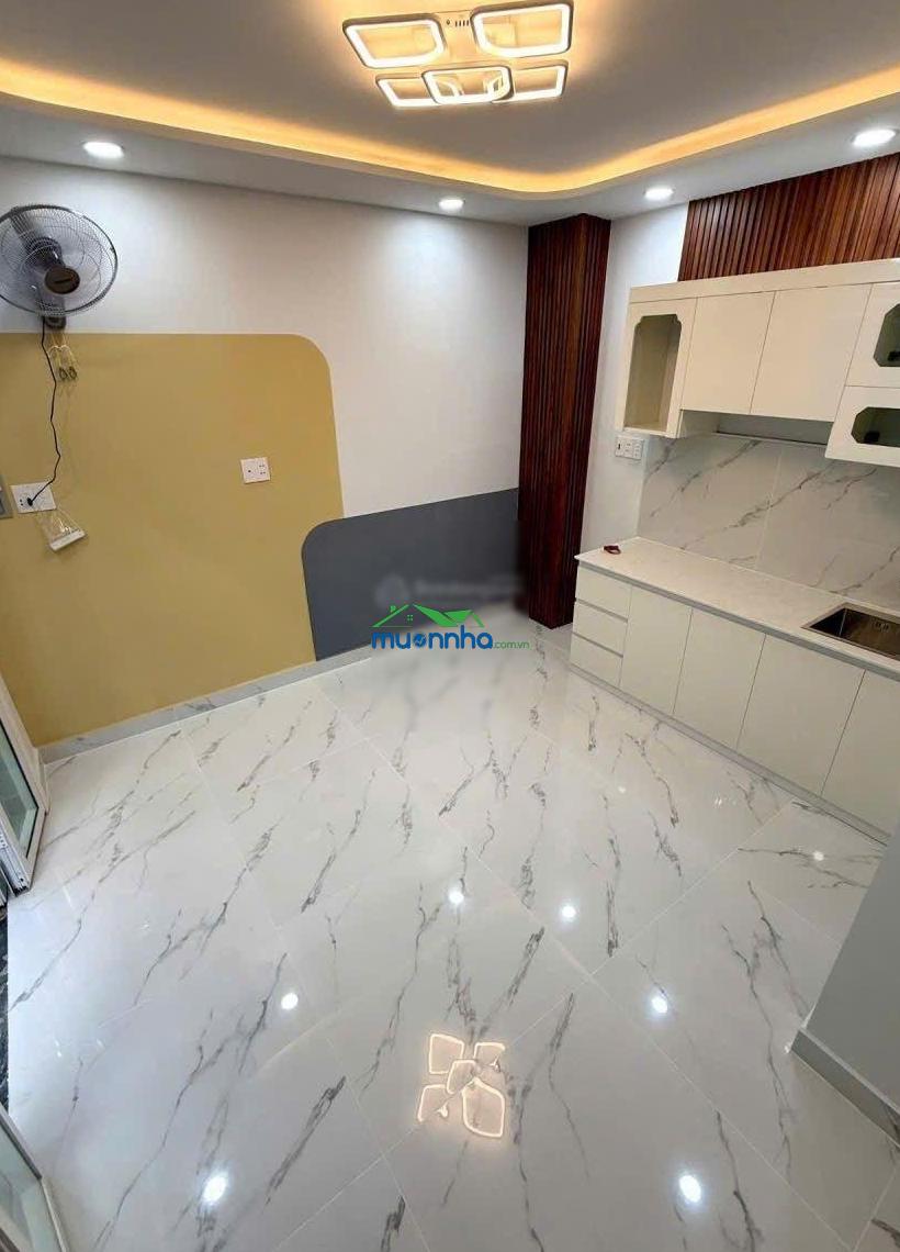 Bán nhà lô góc vừa ở vừa cho thuê, giá tốt tại âu dương lân q8 cũ, 6pn, 5wc chỉ 5,8 tỷ - 4