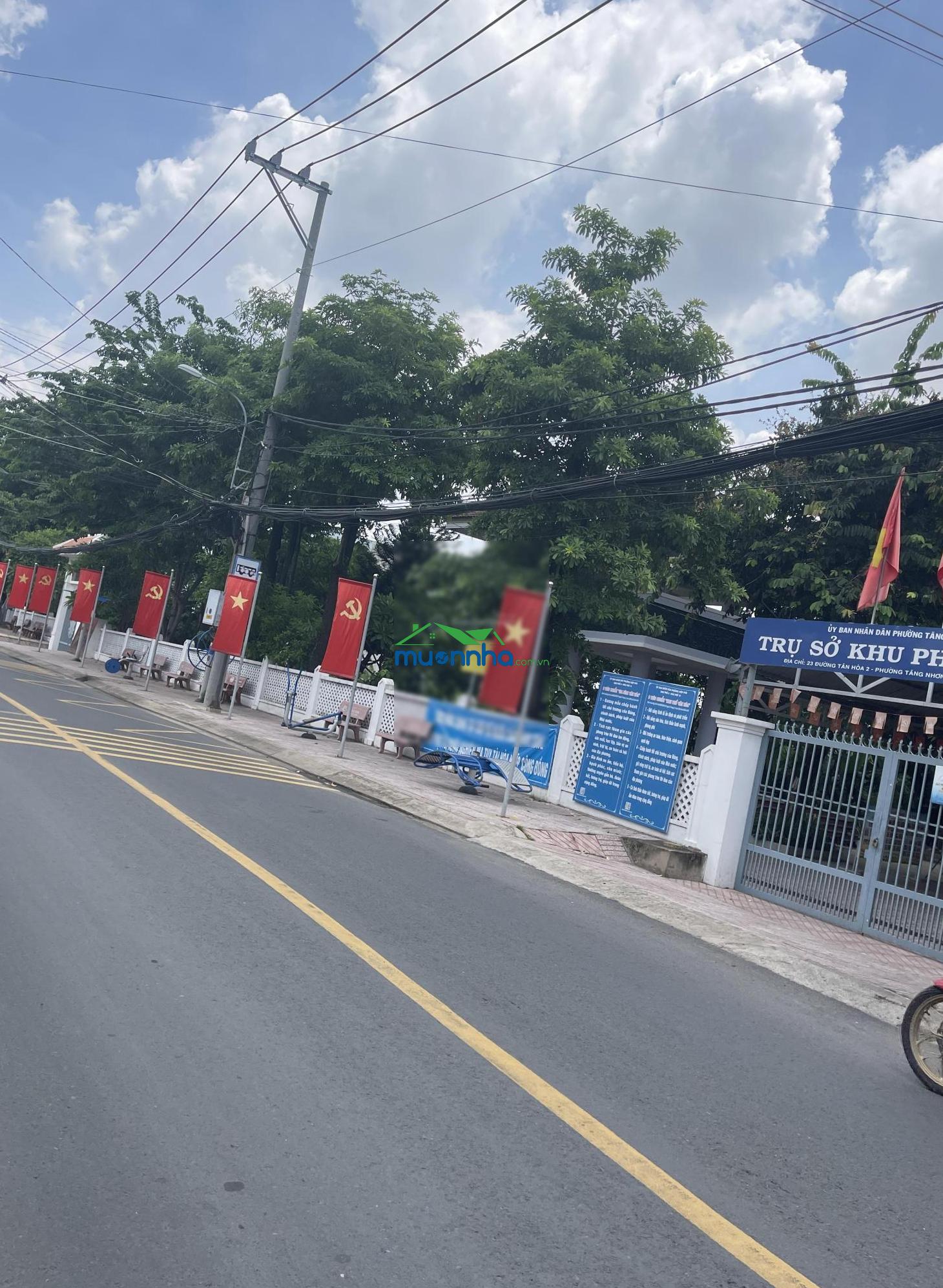 Hiệp phú 5.7 tỷ - nhà đẹp 3 lầu - đ 6m. 4pn - vào ở ngay - hoàn công đủ - 4
