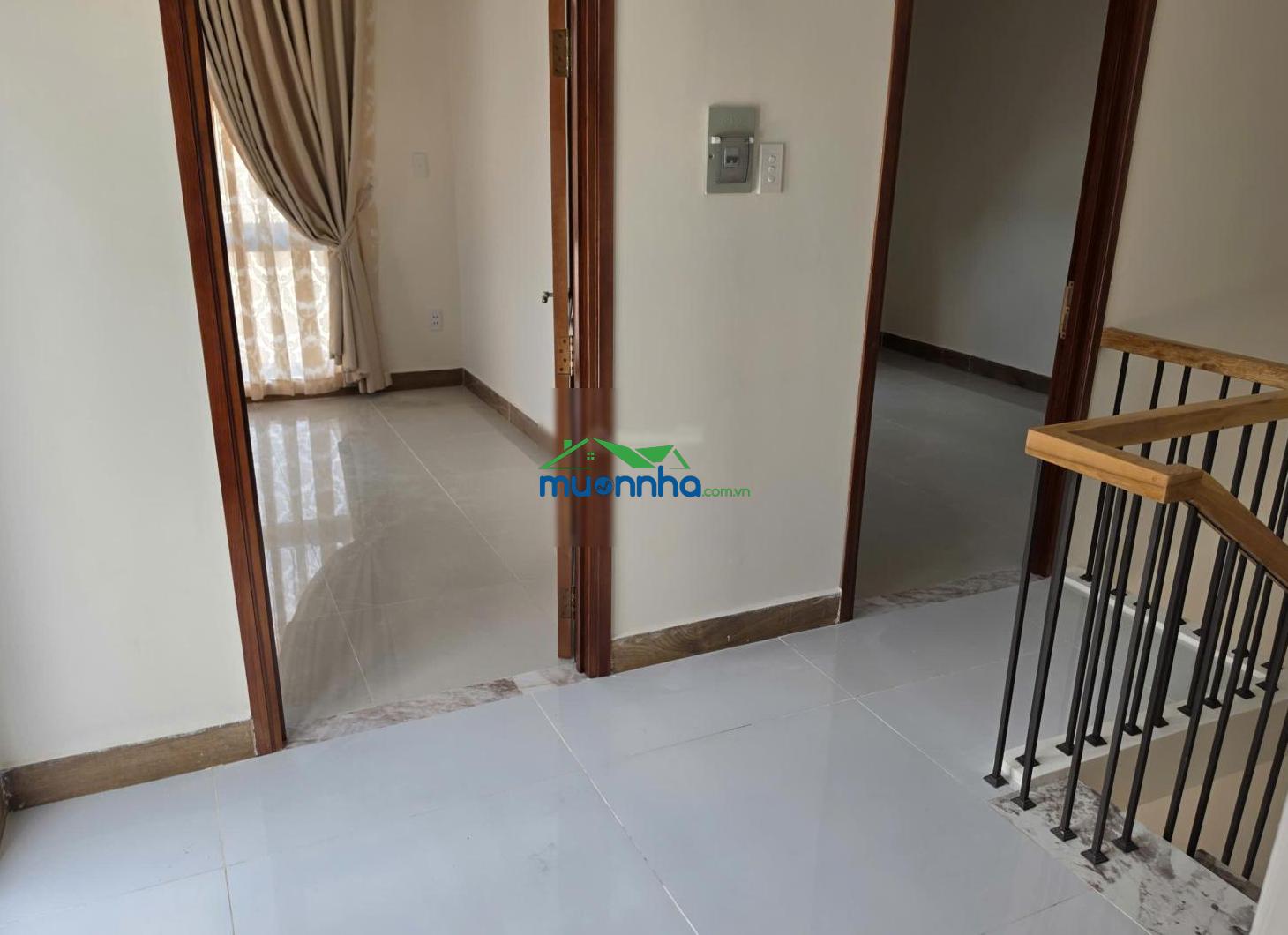 Nhà đẹp 10m x 14m (4pn + 3wc + sân xe hơi) gần trường nguyễn hồng đào - 3