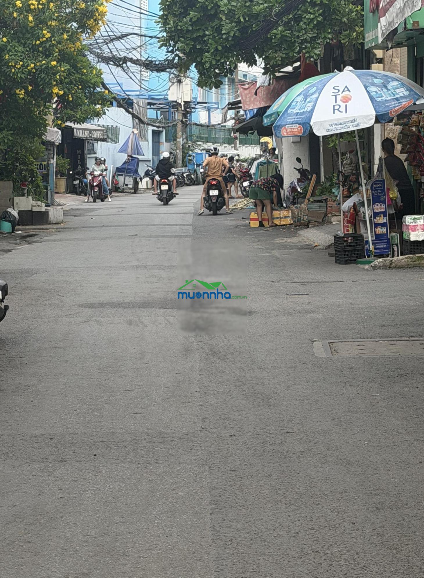 Nhà mặt tiền 4 tầng, đường xe hơi 7 chổ 2 chiều, kinh doanh mua bán, cho thuê, cách huỳnh tấn phát