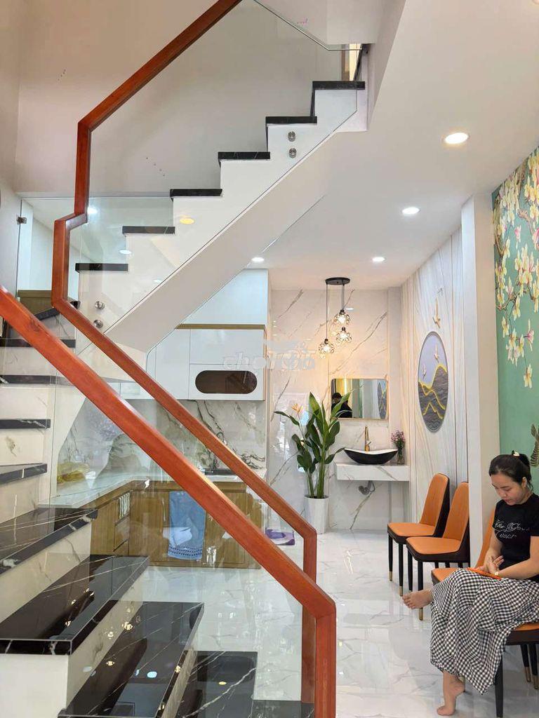 Nhà 3 tầng siêu đẹp luôn nè - khu phú thọ hoà - hơn 6đ xíu nhà 4pn - 4