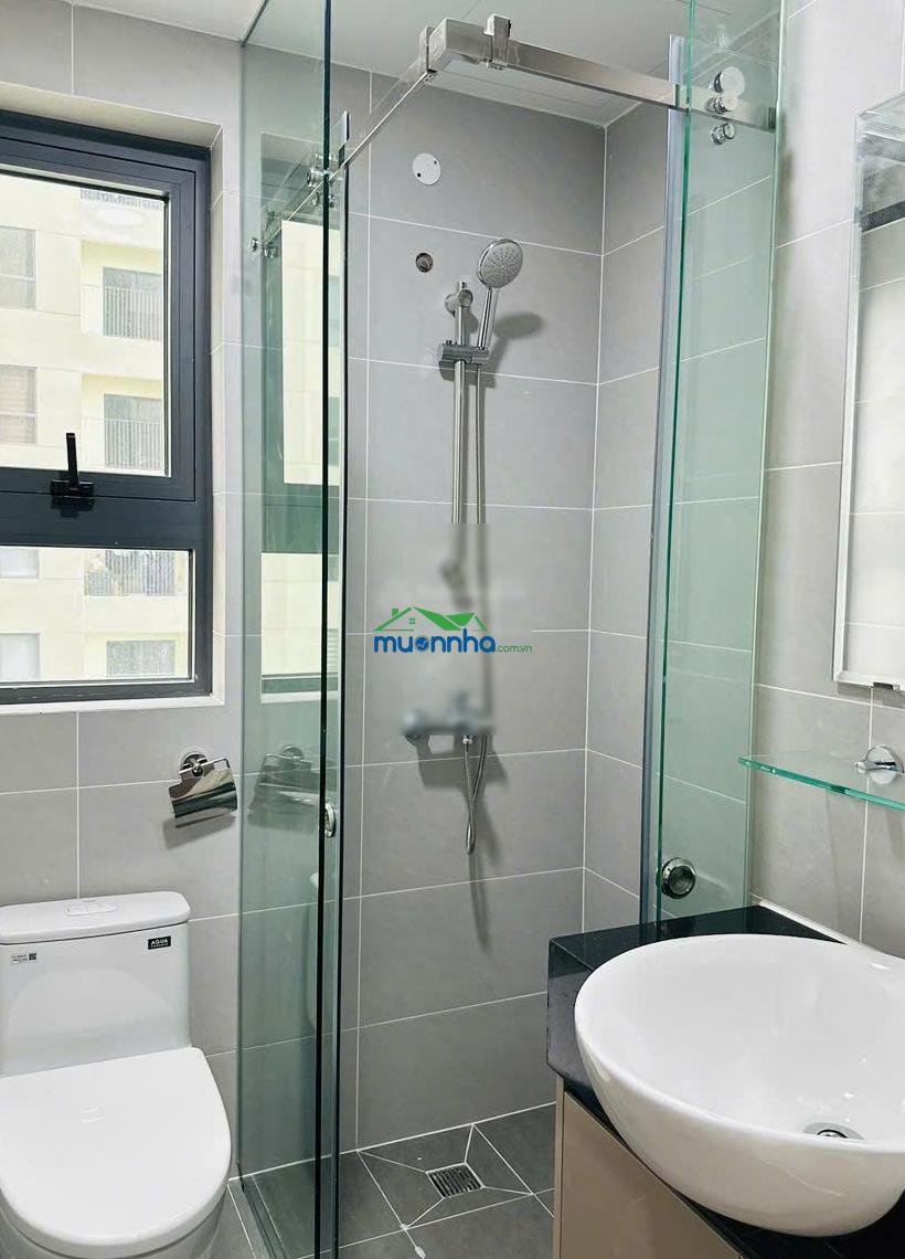 Cần cho thuê gấp căn hộ bcons emerald 2pn giá chỉ 6,2tr/tháng. nhà mát, chưa sử dụng. lh 0946 709 ***