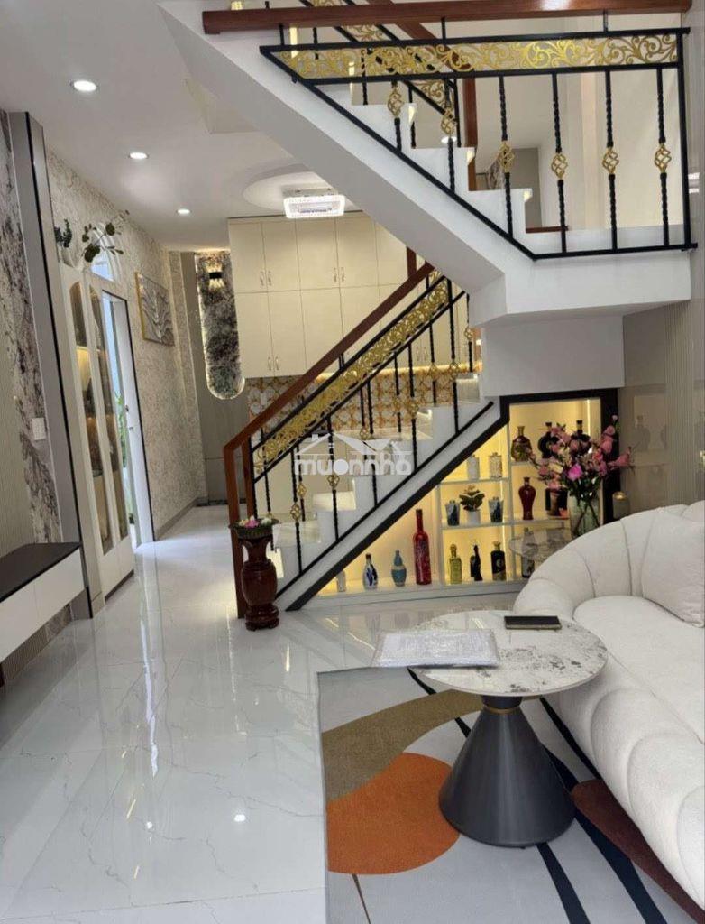 Nhà đẹp âu dương lân, p.3, q.8, dt: 3,5 x 10m, 2 lầu, giá 5 tỷ 68.