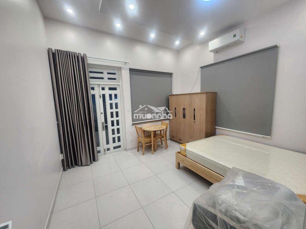 Căn hộ mt 40m2, siêu sang ban công nt xịn mới 100%, tr.tâm q.3, 7.5tr.