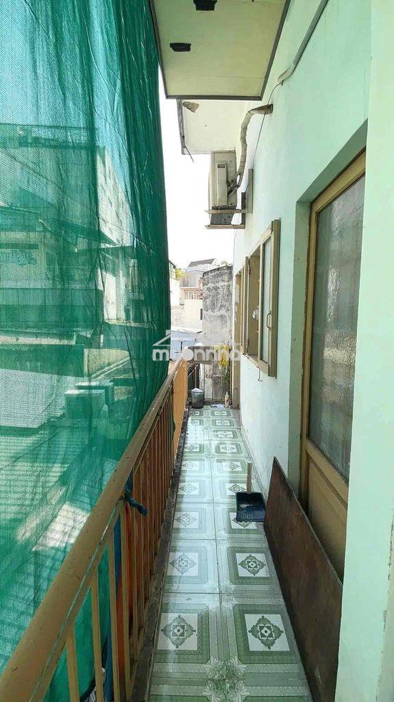 Dưới 4tỷ - 4 tầng- 21 m² - gần sân bay-lăng chả cả - p2 tân bình. - 2