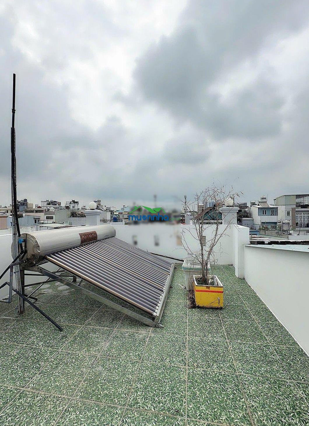 Lạc long quân phường 10 tân bình hẻm ô tô 7 chỗ quay đầu dt 4x12 kết cấu 5 tầng đúc btct