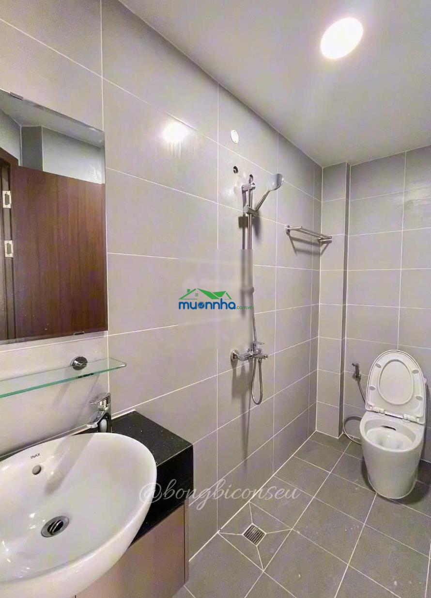 Chính chủ - căn hộ 2pn - 2wc (mới 100%) view landmark 81 - sát làng đh giá chỉ 6.2tr/th - 3