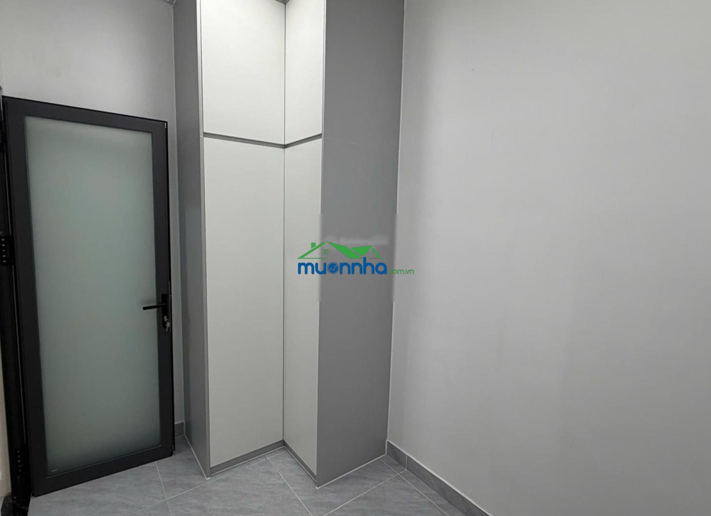Bán nhà quận 7, 50m ra mặt tiền, cách q1 q4 chỉ 1 cây cầu, shr hoàn công 3 pn - 4