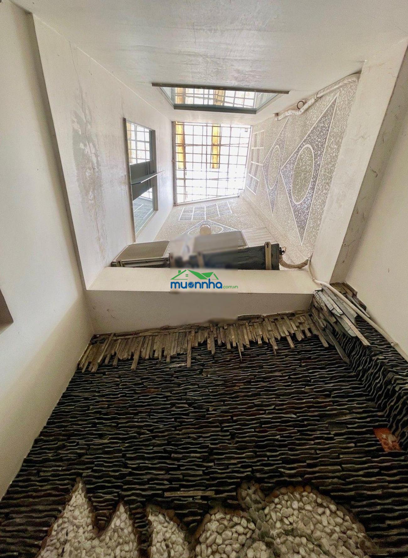 Nhà 1 sẹc phạm văn chiêu - hxh 8m - có gara ô tô - hồ cá koi - full công năng - 2