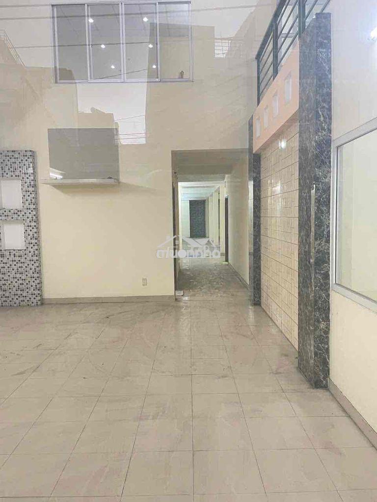 ❇️Cần bán nhà căn đôi dt:8,2&38m, dtsd:500m2, dt trệt 310m, 1lầu đúc