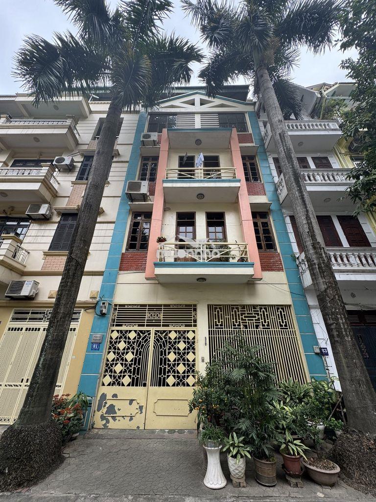 Cho thuê nhà chia lô khu trung yên, dt: 82m2 x 3 tầng