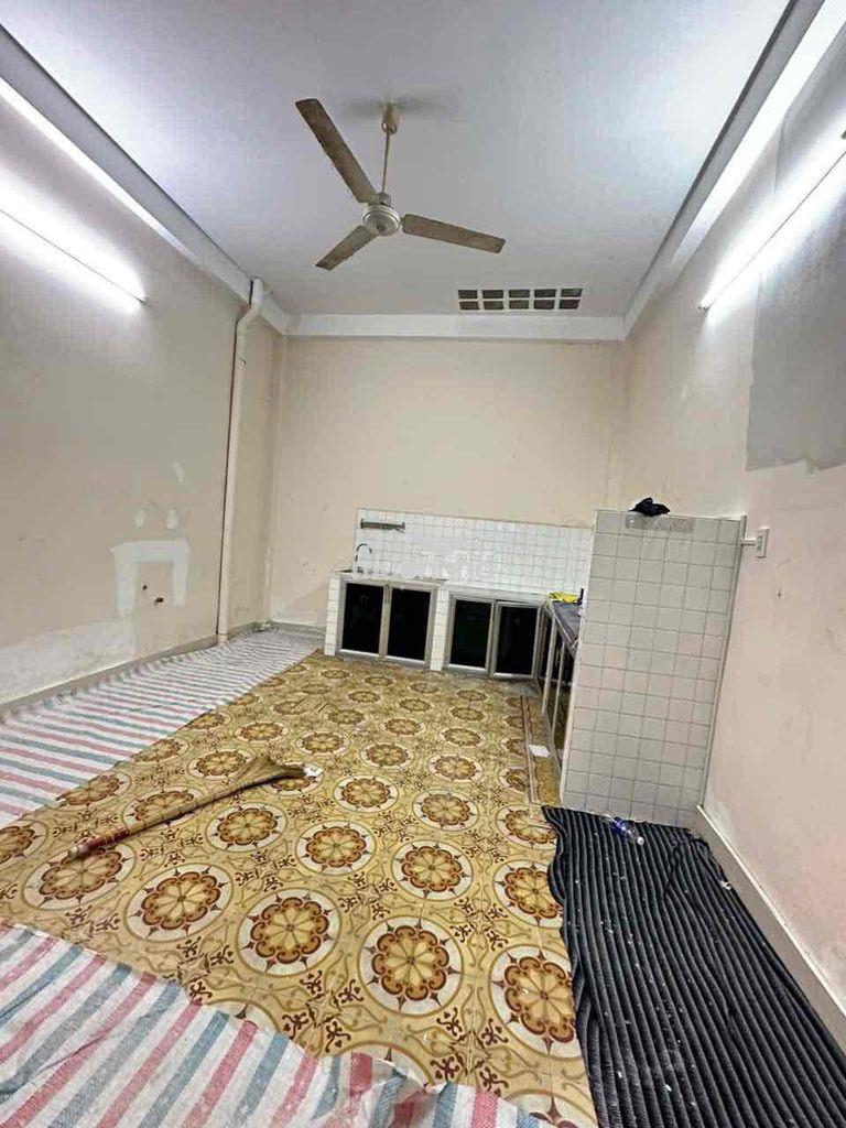 Cho thuê nhà hẻm tải khu bàu cát tân bình.dt: 4m x 20m 1 lầu giá 15tr - 2