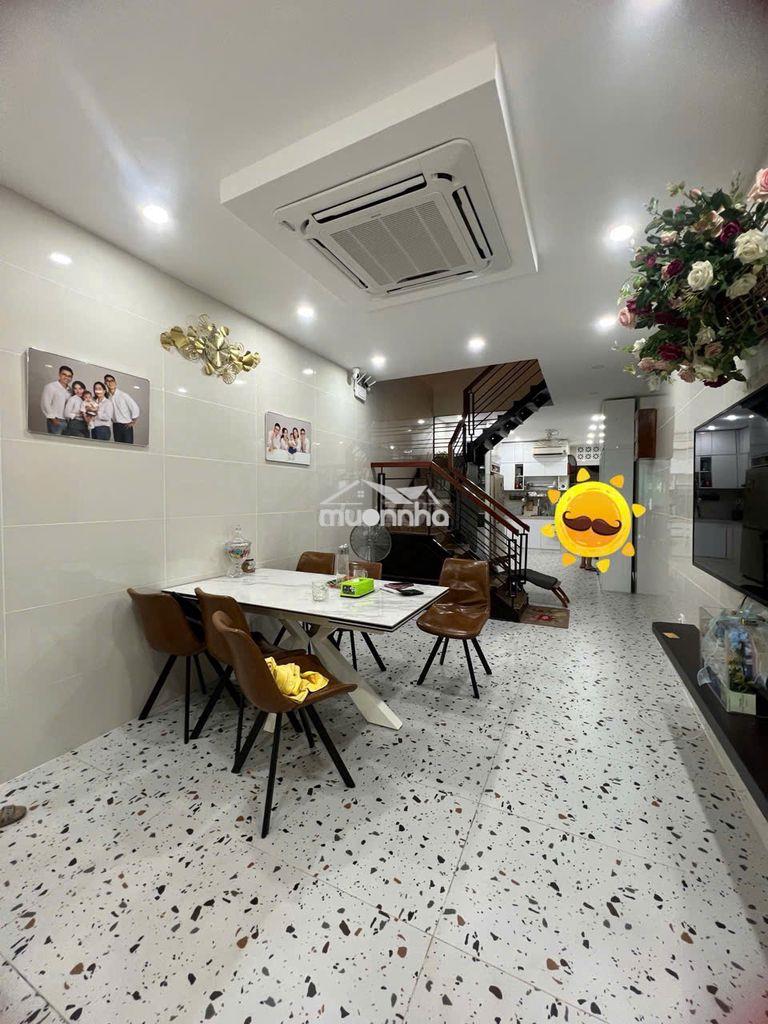 Bán nhà hẻm xe hơi 3 tầng mới đẹp. full nội thất. nhỉnh 11 tỷ